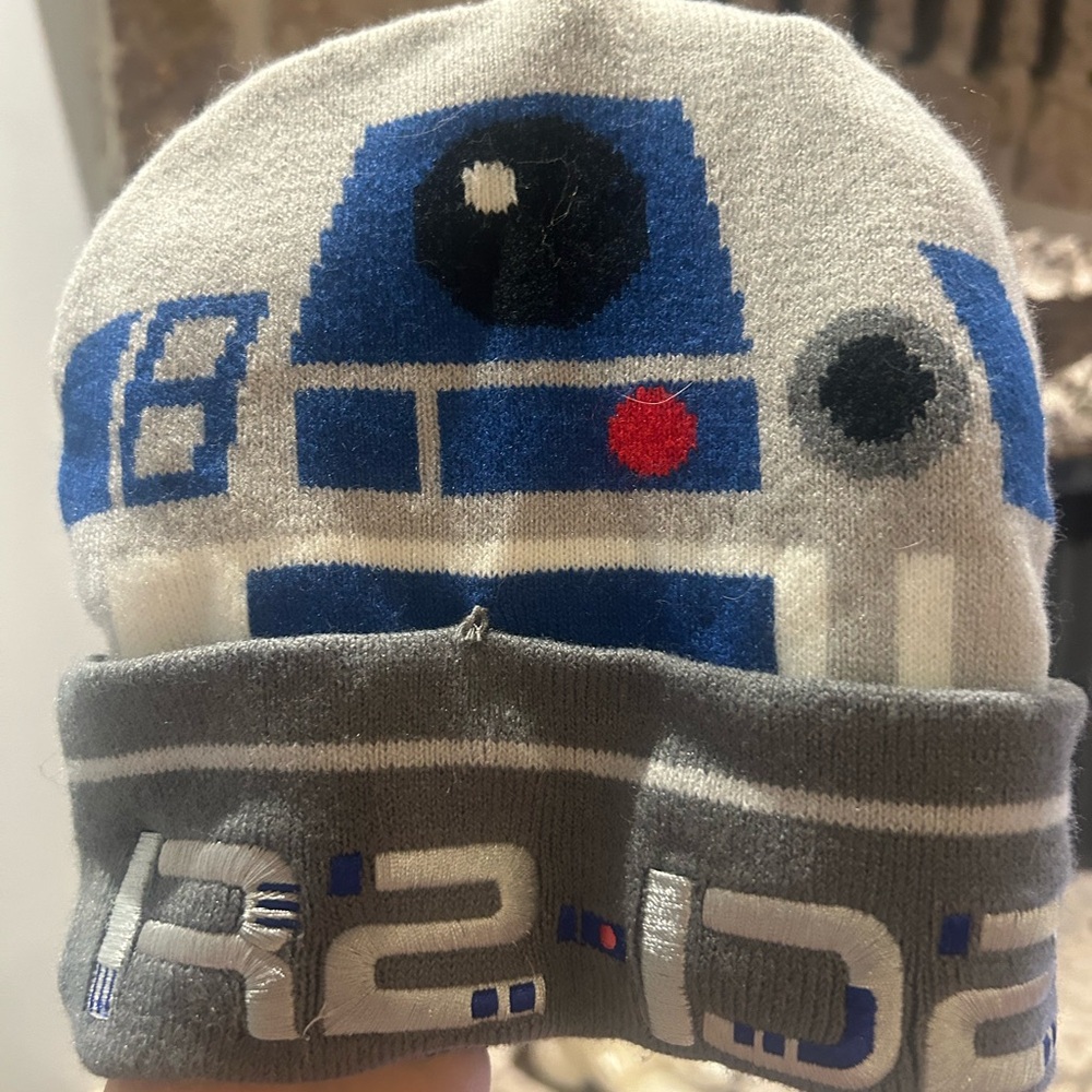 Star Wars Heather Gray R2-D2 winter hat